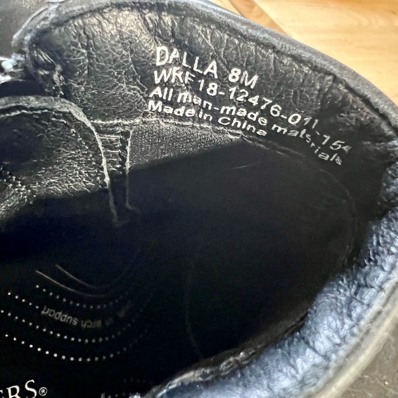 Kim Rogers Black Short Booties size 8. Faux leather boots with grey trim on back - Picture 8 of 16